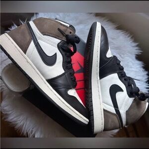 Air Jordan 1 Retro OG High Dark Mocha